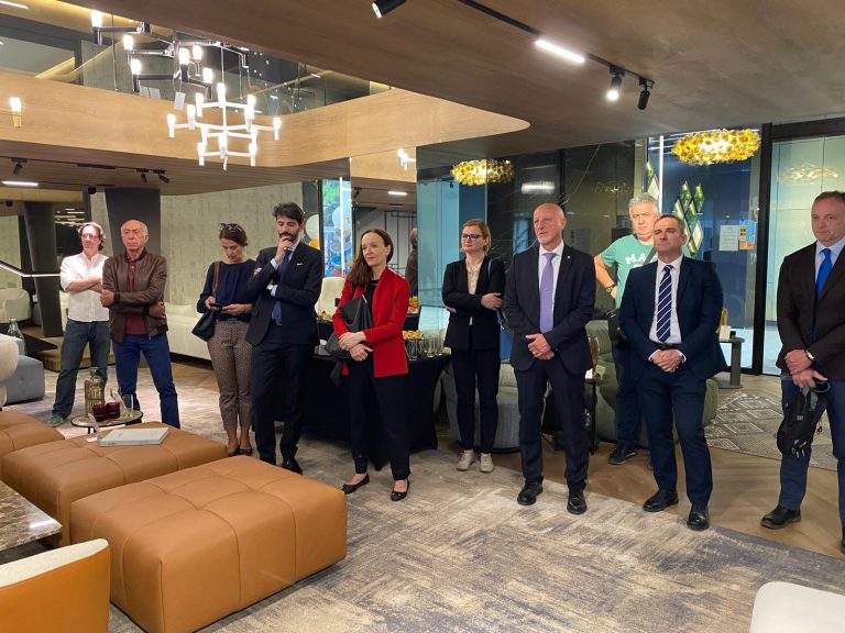 3482b475-dda7-47d6-9233-5165abefcb10