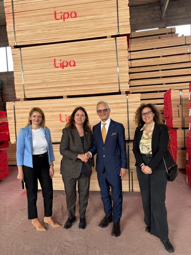 8eb80845-5ac8-49d4-b1b1-1b629026cc87