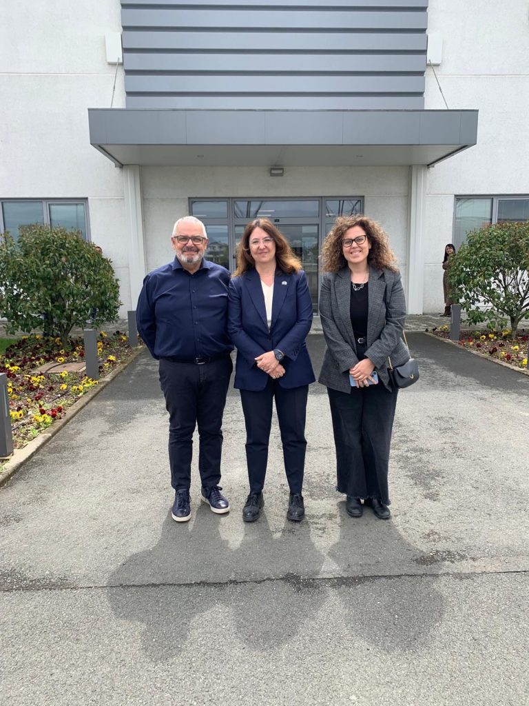 c0c4bbe0-a78e-4f4b-b5b3-0854738c67ae